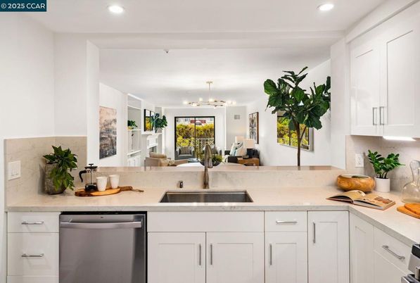 Interior, Kitchen, Pendant Lights, Recessed Lighting