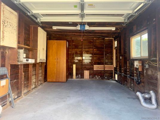 Garage, Interior, Wooden Walls