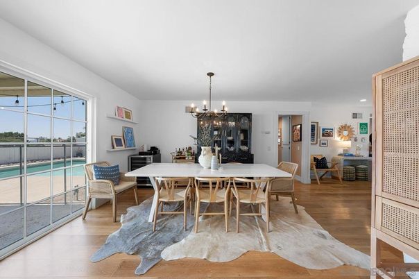 Chandelier, Dining room, Interior, Recessed Lighting, Wood Texture Flooring