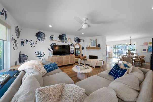 Chandelier, Dining room, Fireplace, Interior, Living room, Recessed Lighting, Wood Texture Flooring