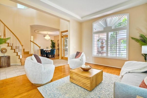 Chandelier, Dining room, Interior, Living room, Wood Texture Flooring