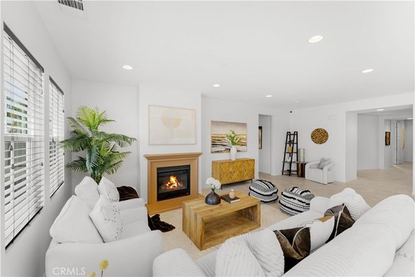 Fireplace, Interior, Living room, Recessed Lighting
