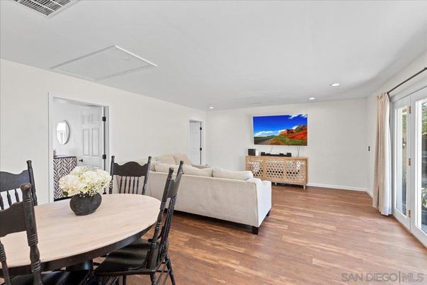 Dining room, Interior, Living room, Recessed Lighting, Wood Texture Flooring