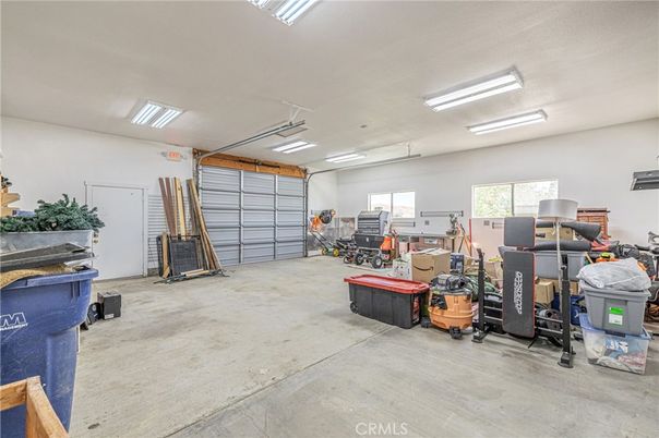 Garage, Interior