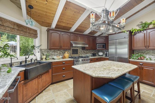 Chandelier, Interior, Kitchen, Stainless Steel Appliances, Wooden Ceilings