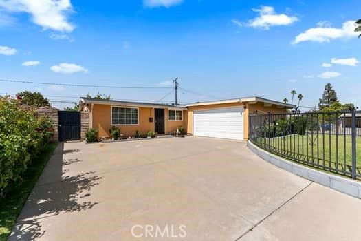 Attached, Backyard, Exterior, Facade, Ranch