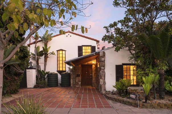 Exterior, Facade, Spanish Mediterranean