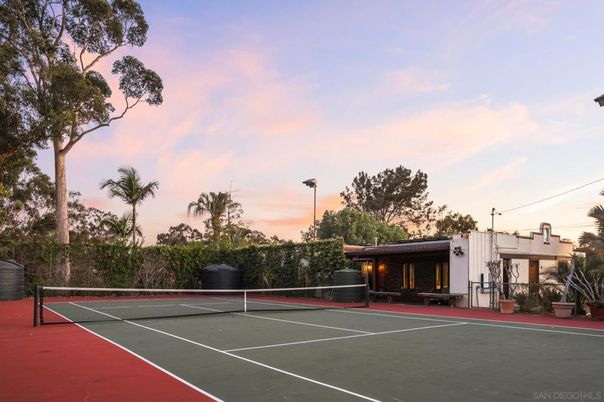 Exterior, Tennis Courts