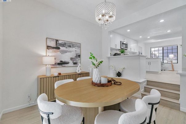 Chandelier, Dining room, Interior, Kitchen, Recessed Lighting, Wood Texture Flooring