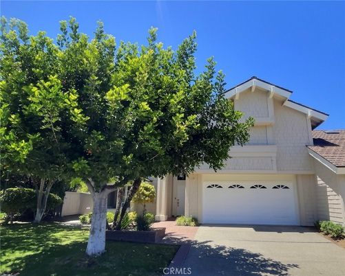 Attached, Exterior, Facade, Ranch