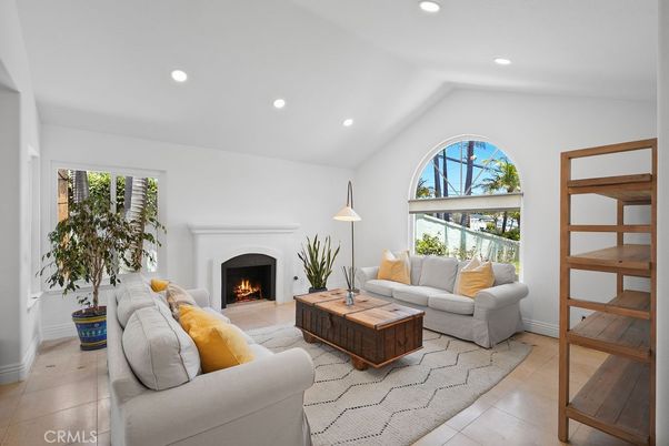 Fireplace, Interior, Living room, Recessed Lighting