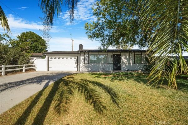 Attached, Backyard, Exterior, Facade, Ranch