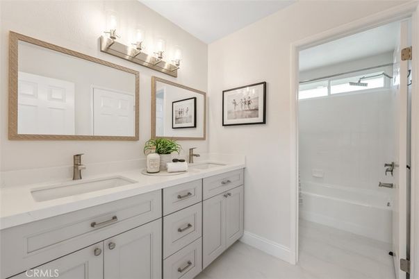 Bathroom, Dual Sink Vanities, Interior