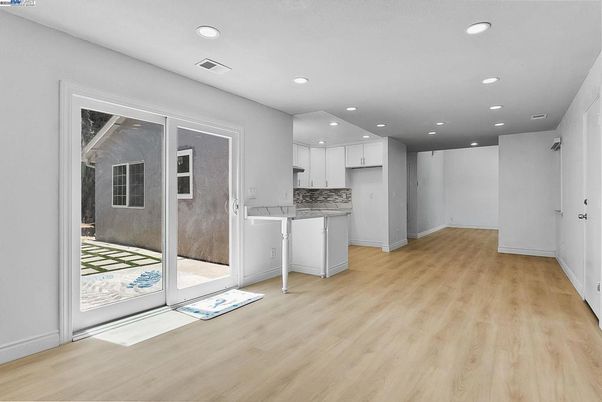 Interior, Kitchen, Recessed Lighting, Wood Texture Flooring