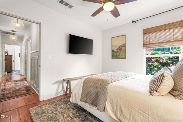 Bedroom, Interior, Pendant Lights, Wood Texture Flooring