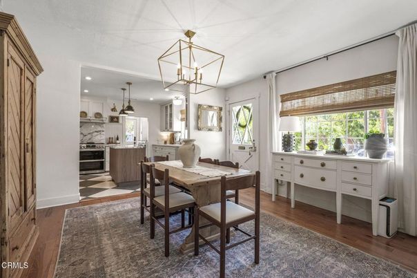 Dining room, Interior, Kitchen, Pendant Lights, Recessed Lighting, Wood Texture Flooring