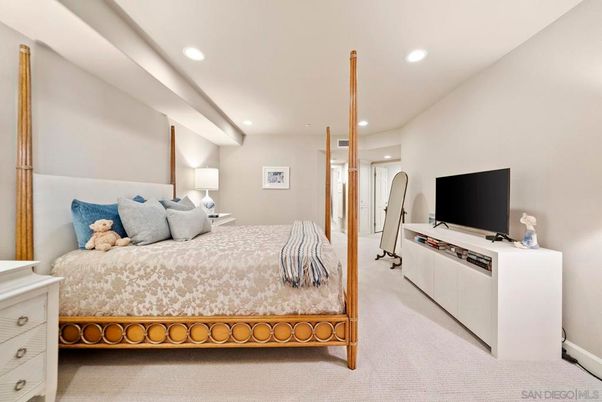 Bedroom, Interior, Recessed Lighting