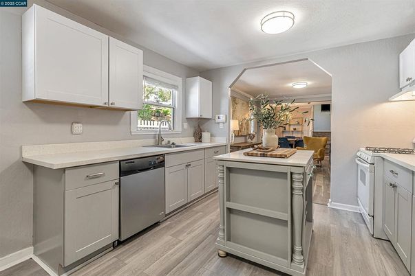 Interior, Kitchen, Wood Texture Flooring