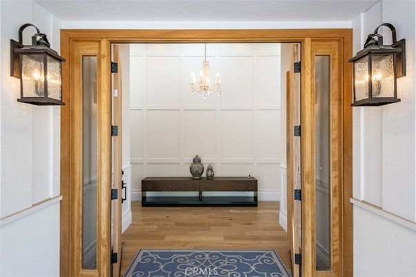 Chandelier, Interior, Wood Texture Flooring