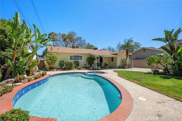 Backyard, Exterior, Pool