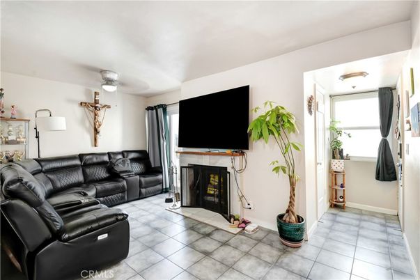 Fireplace, Interior, Living room
