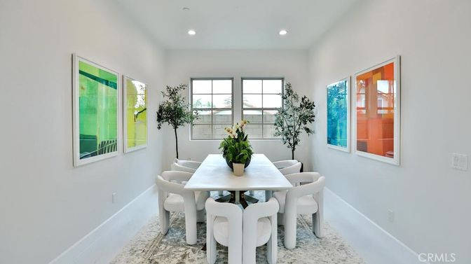 Dining room, Interior, Recessed Lighting