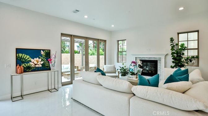 Fireplace, Interior, Living room, Recessed Lighting