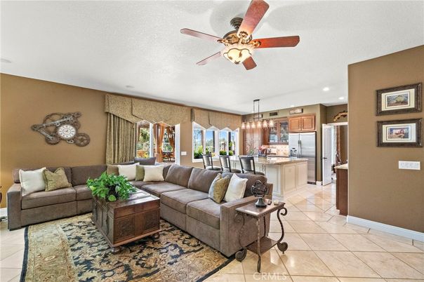 Dining room, Interior, Kitchen, Living room, Pendant Lights, Recessed Lighting, Stainless Steel Appliances