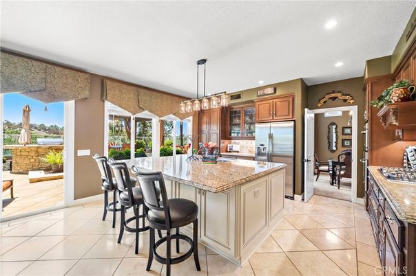 Dining room, Interior, Kitchen, Pendant Lights, Recessed Lighting, Stainless Steel Appliances