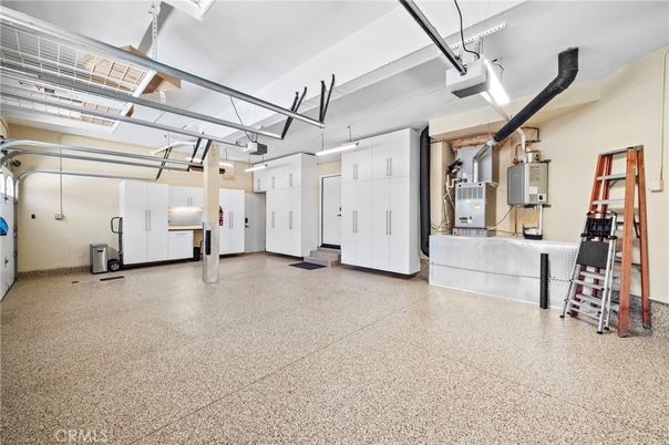 Garage, Interior, Washer