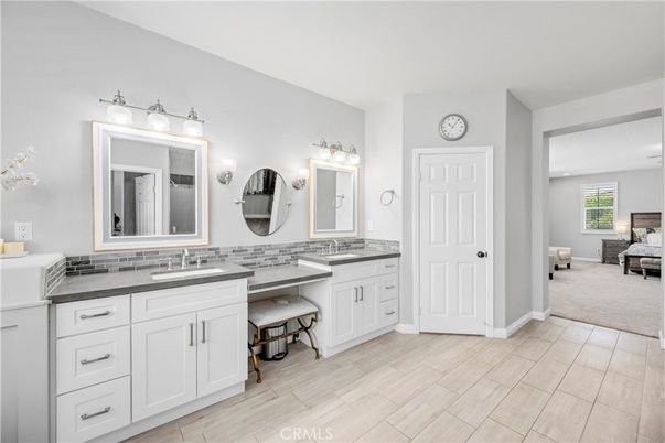 Bathroom, Dual Sink Vanities, Interior, Wood Texture Flooring