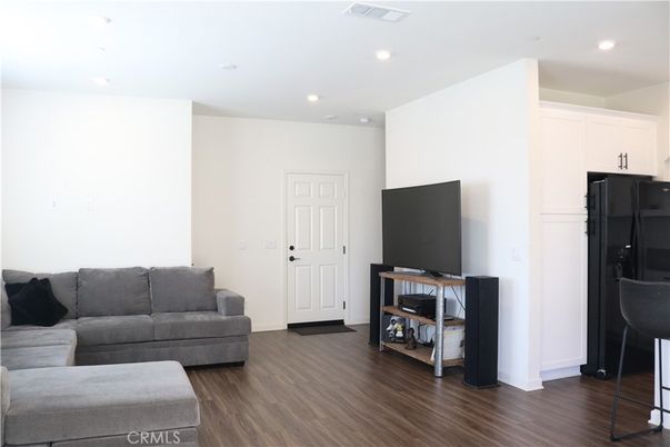 Interior, Kitchen, Living room, Recessed Lighting, Wood Texture Flooring