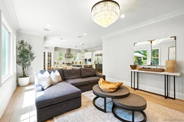 Chandelier, Interior, Kitchen, Living room, Pendant Lights, Recessed Lighting, Wood Texture Flooring