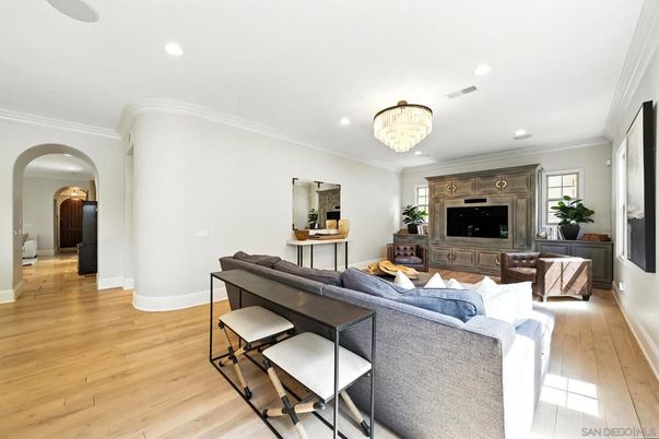 Chandelier, Interior, Living room, Recessed Lighting, Wood Texture Flooring