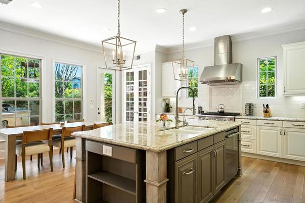 Dining room, Interior, Kitchen, Pendant Lights, Recessed Lighting, Stainless Steel Appliances, Wood Texture Flooring