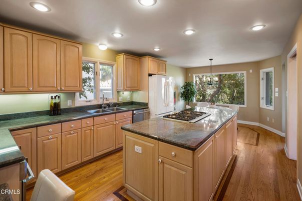 Chandelier, Interior, Kitchen, Recessed Lighting, Wood Texture Flooring
