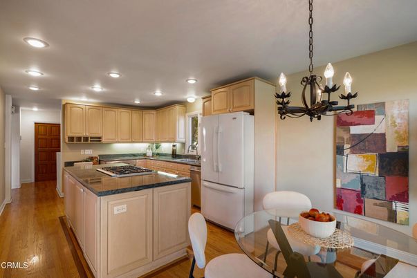 Chandelier, Dining room, Interior, Kitchen, Recessed Lighting, Wood Texture Flooring