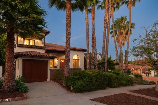 Attached, Exterior, Facade, Spanish Mediterranean