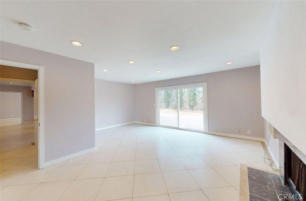 Empty room, Fireplace, Interior, Recessed Lighting