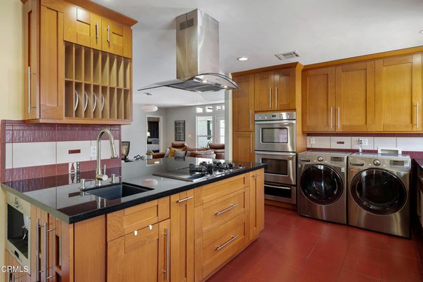 Interior, Kitchen, Recessed Lighting, Stainless Steel Appliances, Washer