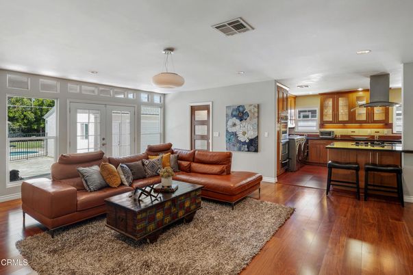 Interior, Kitchen, Living room, Pendant Lights, Recessed Lighting, Wood Texture Flooring