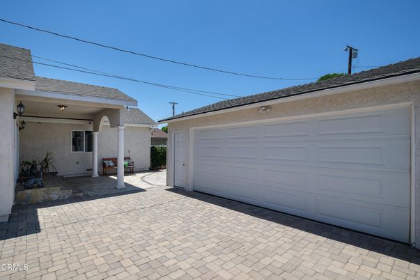 Detached Garage, Exterior