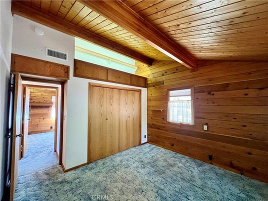 Empty room, Interior, Wooden Beams, Wooden Ceilings, Wooden Walls