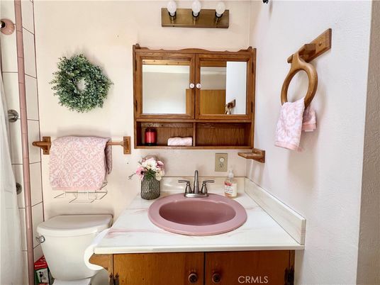 Bathroom, Interior, Tile Countertops