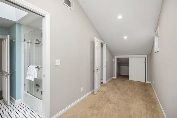 Interior, Recessed Lighting