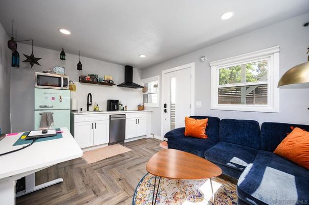 Interior, Kitchen, Living room, Recessed Lighting, Wood Texture Flooring