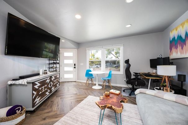 Home Office, Interior, Living room, Recessed Lighting, Wood Texture Flooring