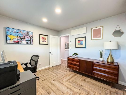 Home Office, Interior, Recessed Lighting, Wood Texture Flooring