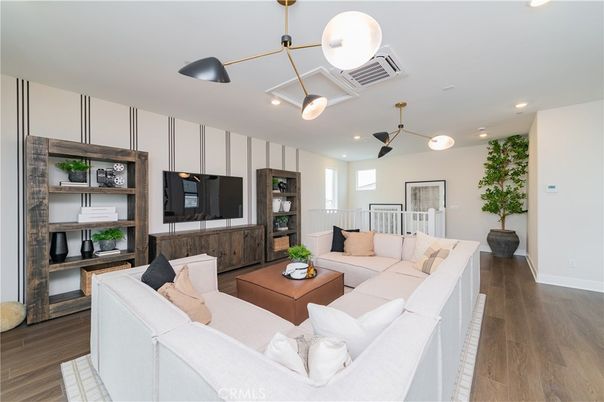 Interior, Living room, Pendant Lights, Recessed Lighting, Wood Texture Flooring