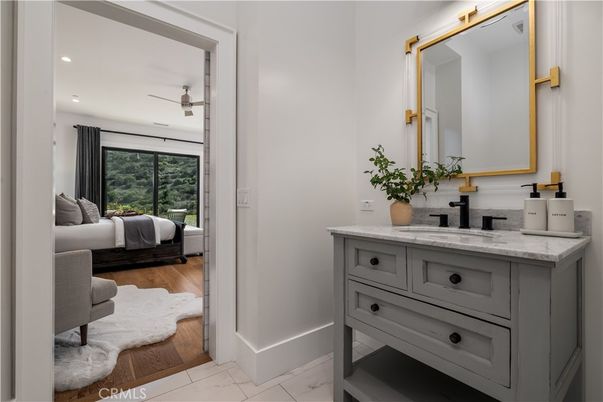 Bathroom, Interior, Recessed Lighting, Wood Texture Flooring